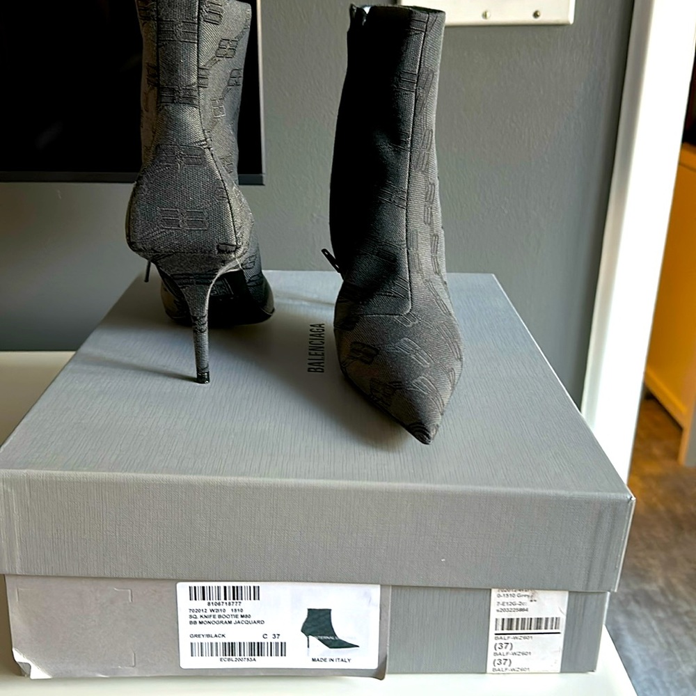 BRAND NEW Balenciaga monogram knife booties in black canvas